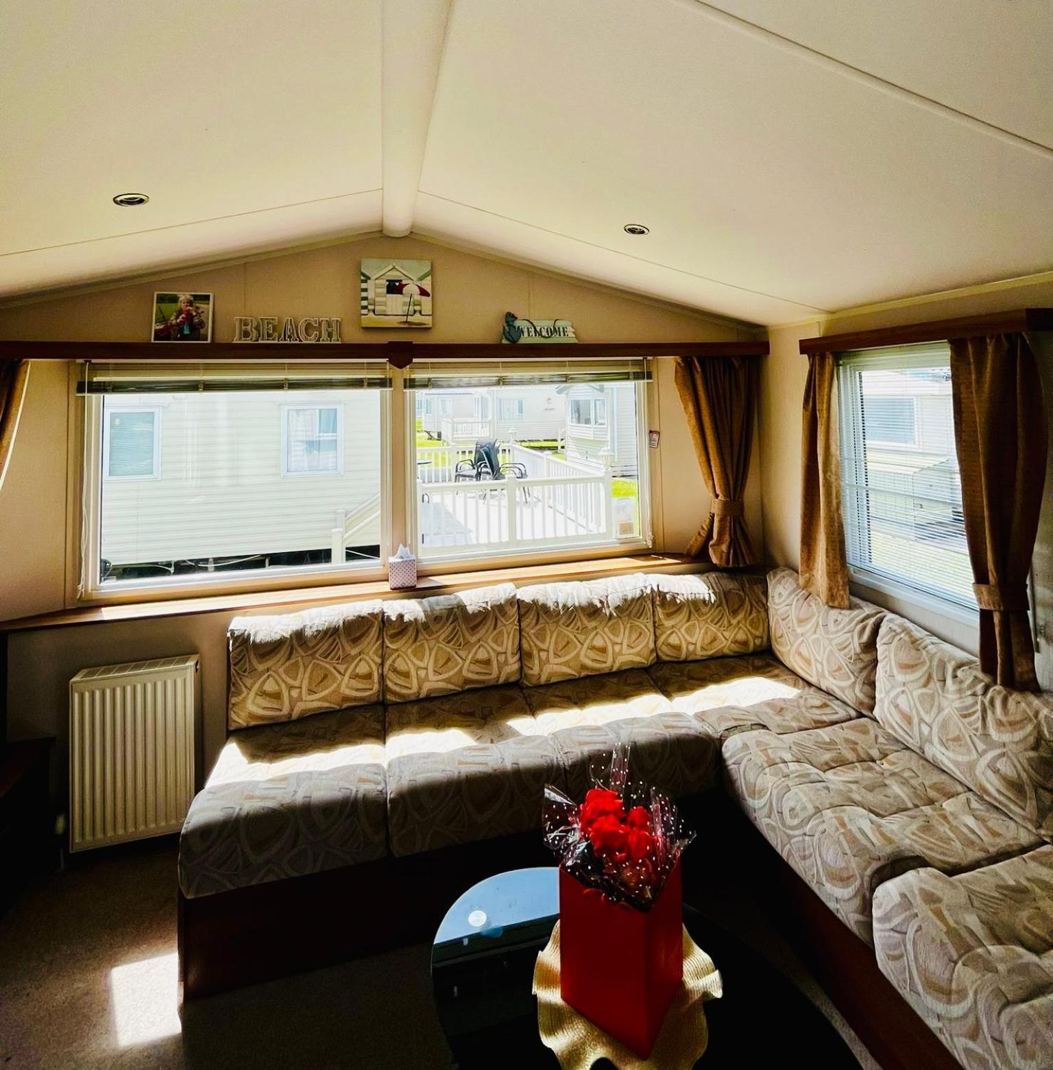 Seaview Holiday Rentals - Seawall Whitstable Eksteriør billede